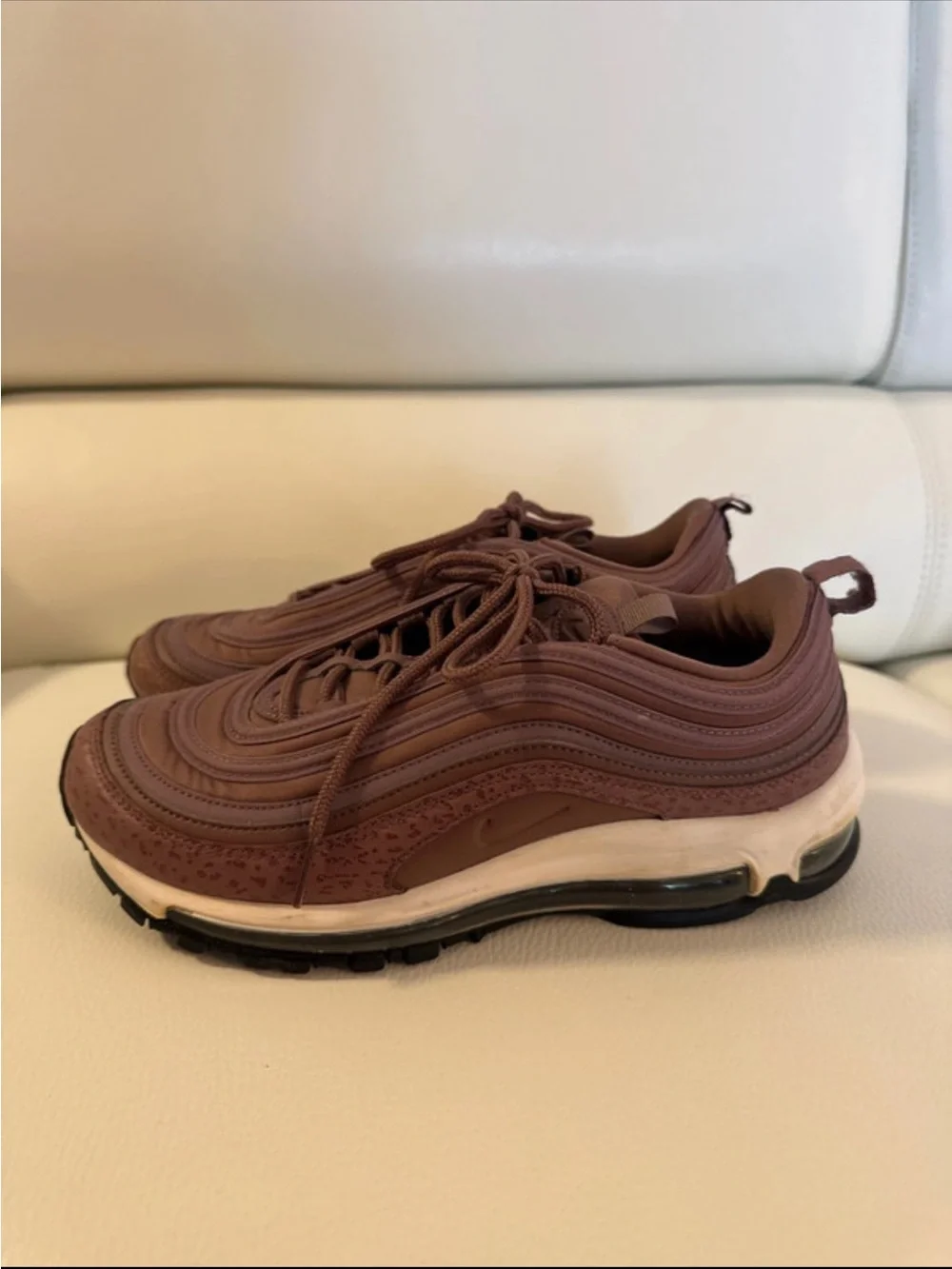 NIKE WOMEN’S AIR MAX 97